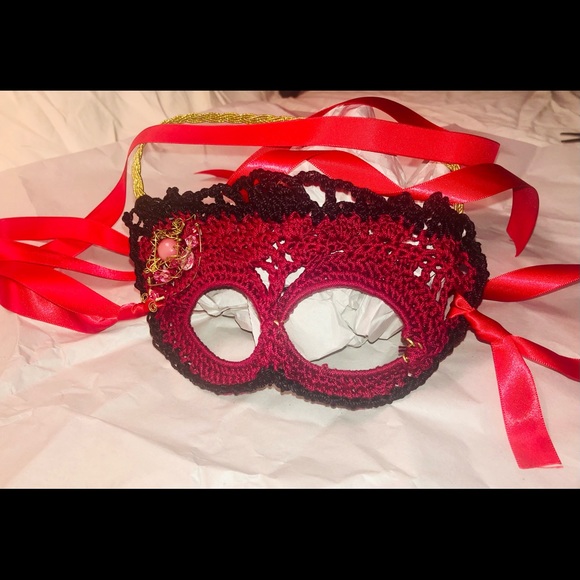 Masquerade mask - Picture 3 of 8
